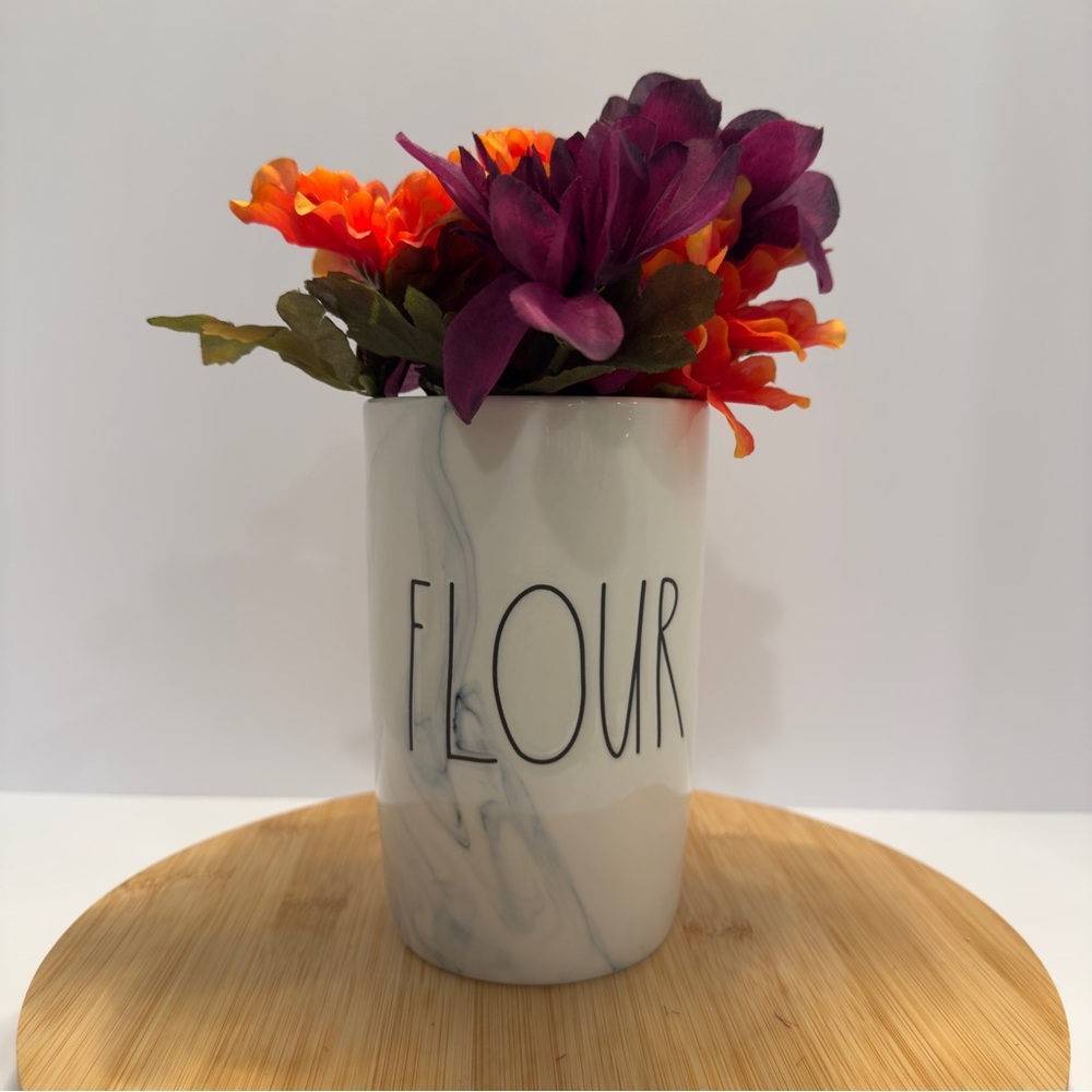 Rea Dunn by Magenta Flour Marble Canister w/o Lid